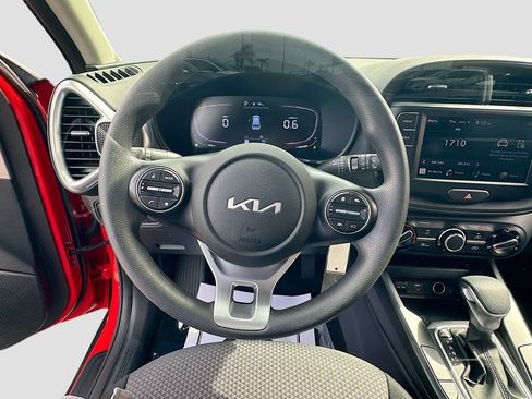 Certified 2024 Kia Soul LX FWD image 11