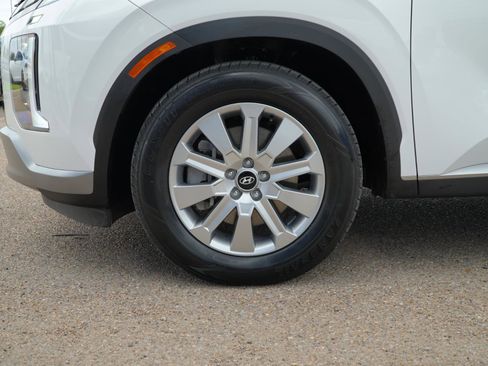Used 2024 Hyundai Palisade SEL FWD image 12