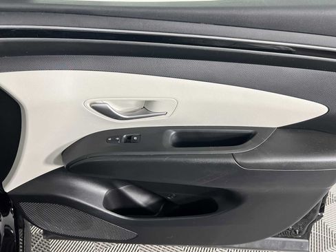 Used 2022 Hyundai Tucson SEL FWD image 17