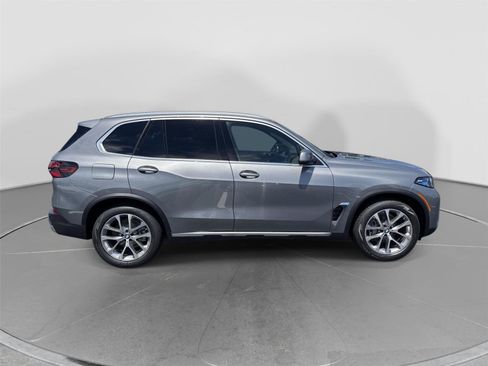 New 2026 BMW X5 xDrive40i w/ Premium Package AWD/4WD image 7