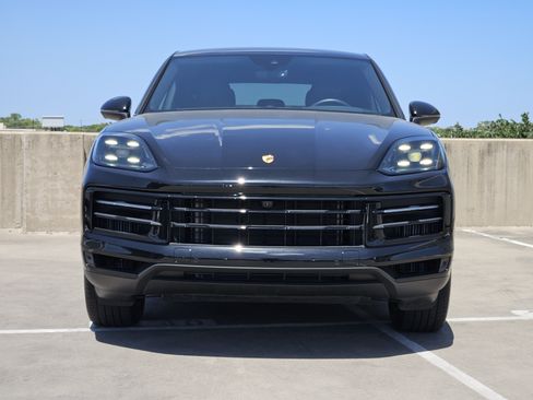 Certified 2026 Porsche Cayenne Coupe AWD/4WD image 11