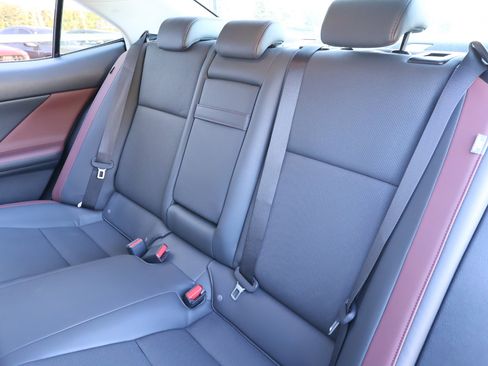 Used 2017 Lexus IS 200t image 22