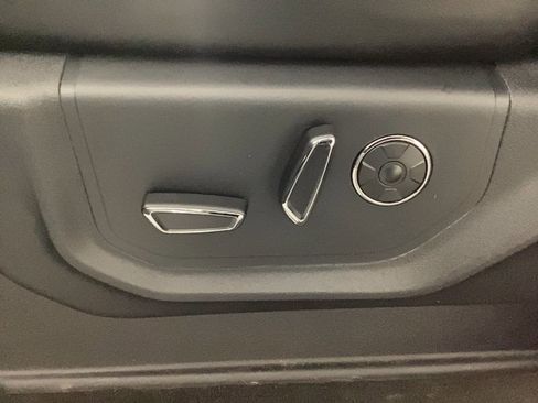 Used 2020 Ford F150 Platinum w/ Equipment Group 701A Luxury image 18