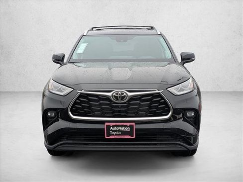 New 2026 Toyota Highlander Limited image 6