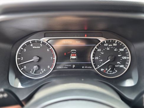 Used 2024 Nissan Rogue SV image 24