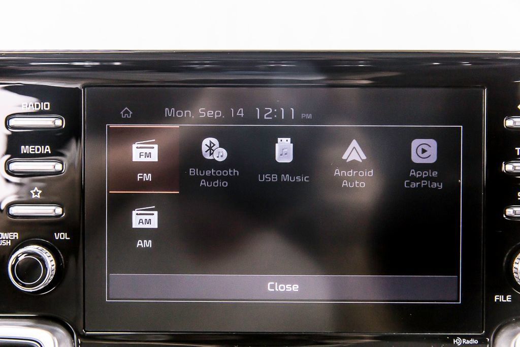 Used 2023 Kia Sorento LX FWD image 20