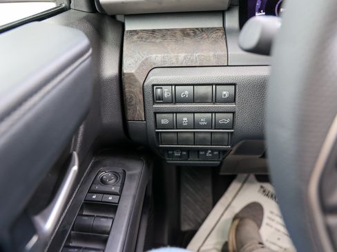 Certified 2026 Toyota Tacoma Limited AWD/4WD image 20