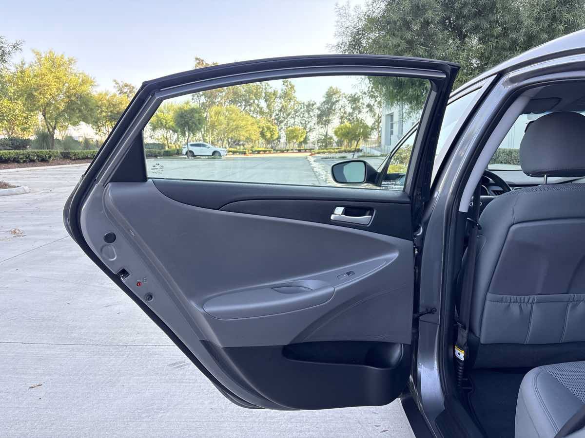 Used 2013 Hyundai Sonata GLS FWD image 11
