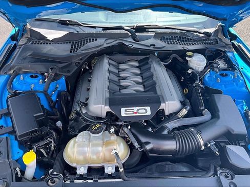 Used 2017 Ford Mustang GT Premium RWD image 10