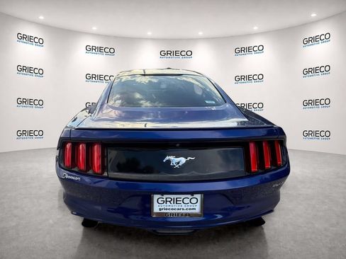 Used 2016 Ford Mustang Coupe RWD image 6