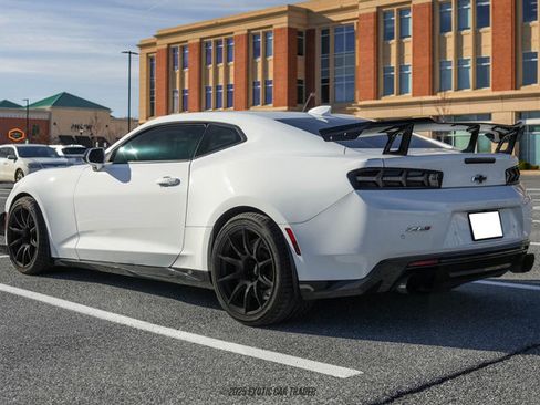 Used 2017 Chevrolet Camaro ZL1 image 6