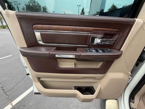 Used 2017 RAM 3500 Laramie Longhorn w/ Convenience Group AWD/4WD image 16