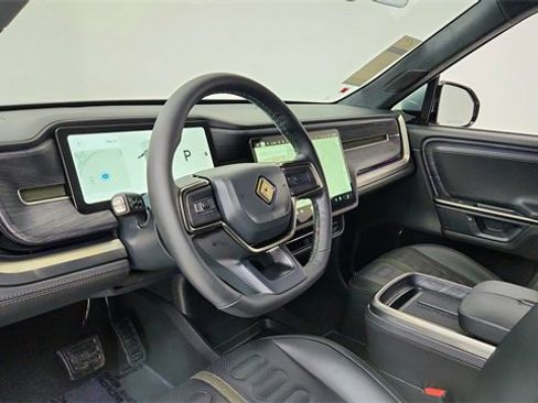 Used 2025 Rivian R1S Adventure image 19