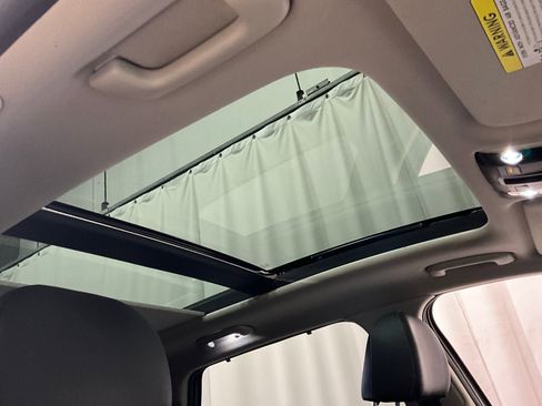 Used 2023 Kia Sorento SX Prestige image 21