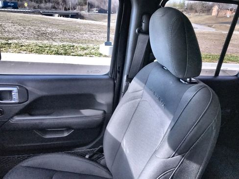 Used 2021 Jeep Wrangler Unlimited Sahara w/ Uconnect 4C Nav & Sound Group image 23