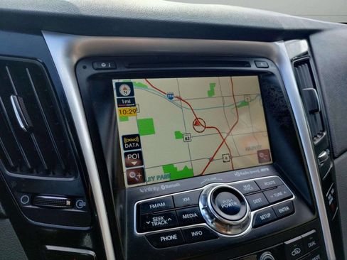 Used 2012 Hyundai Sonata Limited w/ Navigation Pkg image 35