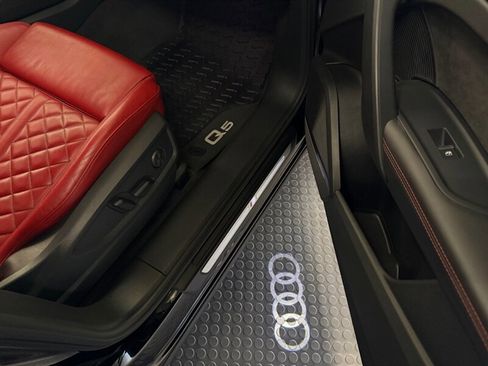 Used 2018 Audi SQ5 Prestige w/ Prestige Package image 39