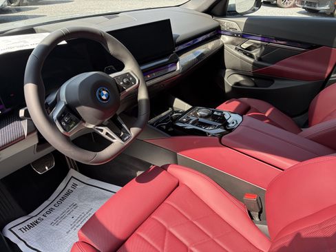Used 2026 BMW 550e xDrive AWD/4WD image 11