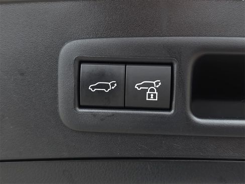 Used 2022 Lexus UX 250h w/ Premium Package image 15