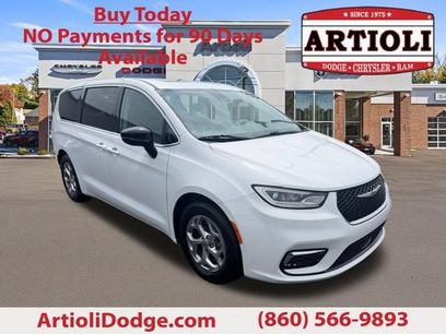 Certified 2024 Chrysler Pacifica Limited