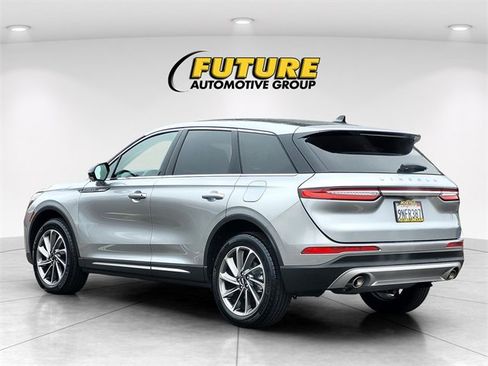 Certified 2023 Lincoln Corsair Standard AWD w/ Equipment Group 101A image 6