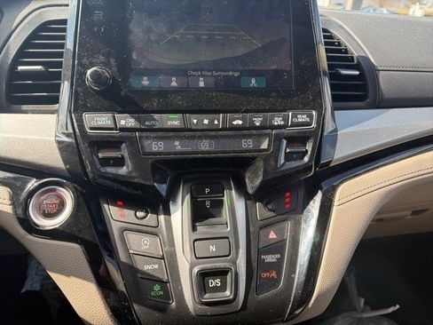 Used 2022 Honda Odyssey Touring image 23