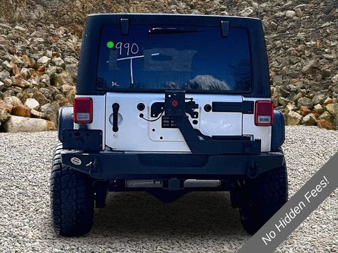 Used 2012 Jeep Wrangler Unlimited Rubicon w/ Dual Top Group AWD/4WD image 4