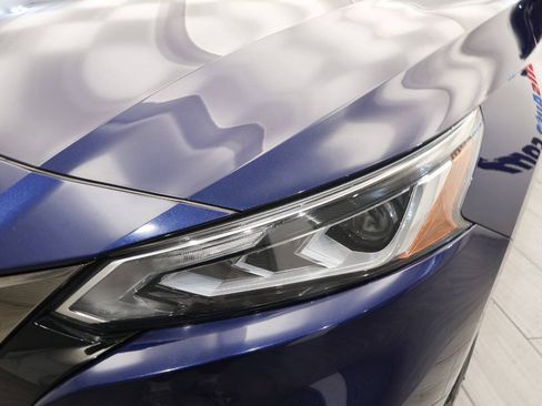 Used 2021 Nissan Altima 2.5 SR FWD image 9