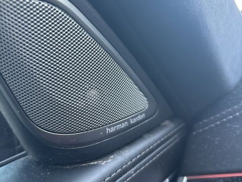 Used 2019 BMW 750i w/ Executive Package image 18