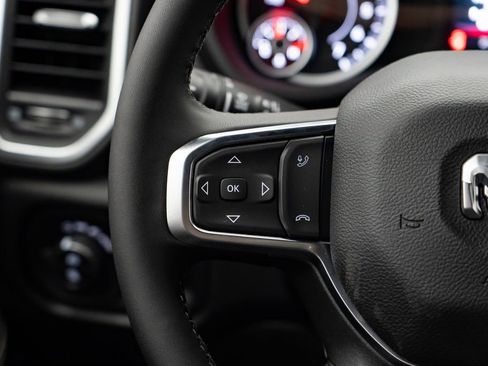 New 2026 RAM 2500 Big Horn AWD/4WD image 15