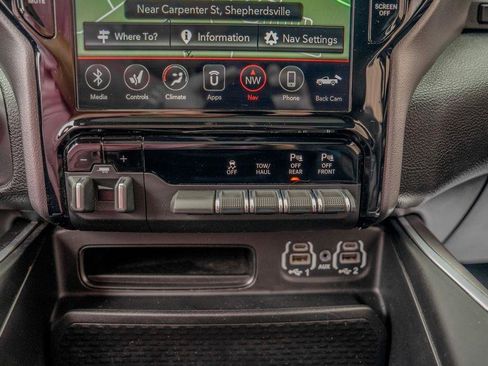 Used 2021 RAM 1500 Big Horn AWD/4WD image 32
