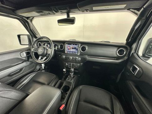 Used 2022 Jeep Wrangler Unlimited Sahara w/ Cold Weather Group image 2