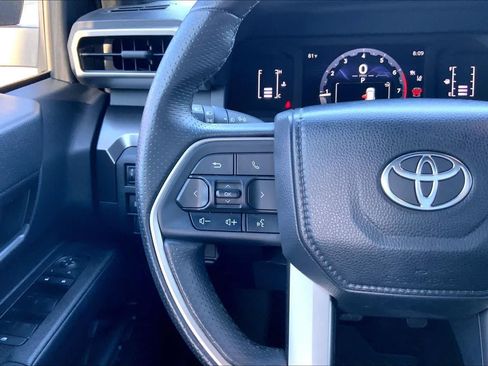 Used 2025 Toyota 4Runner SR5 RWD image 23