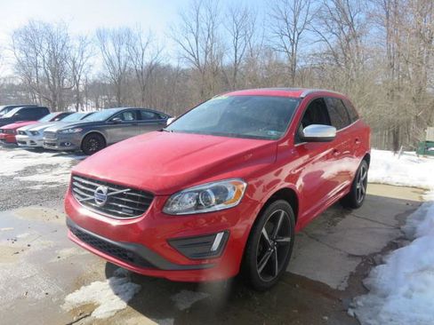 Used 2015 Volvo XC60 T6 R-Design image 3