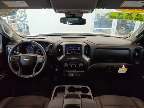 Used 2025 Chevrolet Silverado 1500 Custom AWD/4WD image 24