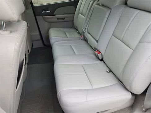 Used 2013 Chevrolet Avalanche LT w/ All-Star Edition image 19