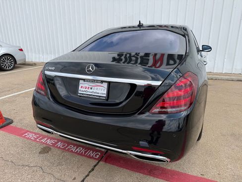 Used 2019 Mercedes-Benz S 560 Sedan w/ AMG Line Exterior image 6