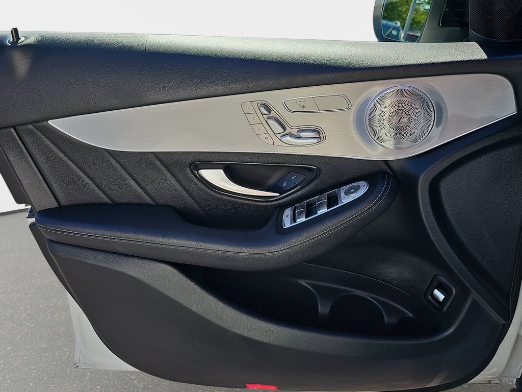 Used 2019 Mercedes-Benz GLC 300 4MATIC Coupe image 30