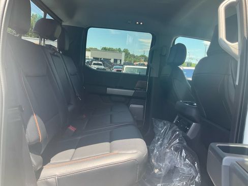 New 2026 Ford F250 Lariat w/ Chrome Package AWD/4WD image 13