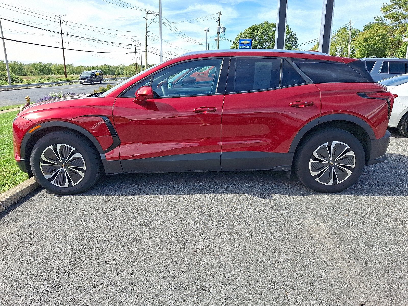 Used 2024 Chevrolet Blazer EV LT AWD/4WD image 4