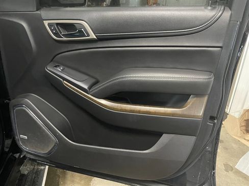 Used 2018 GMC Yukon Denali w/ Denali Ultimate Package image 25