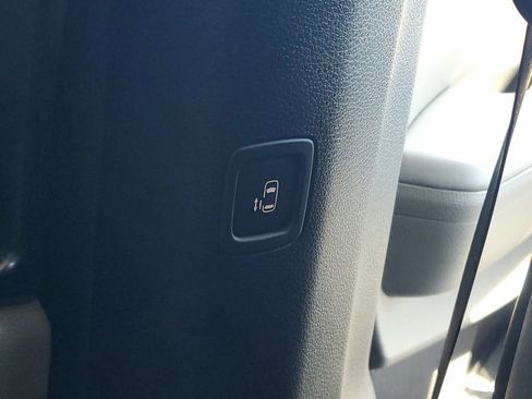 New 2026 Kia Carnival image 24