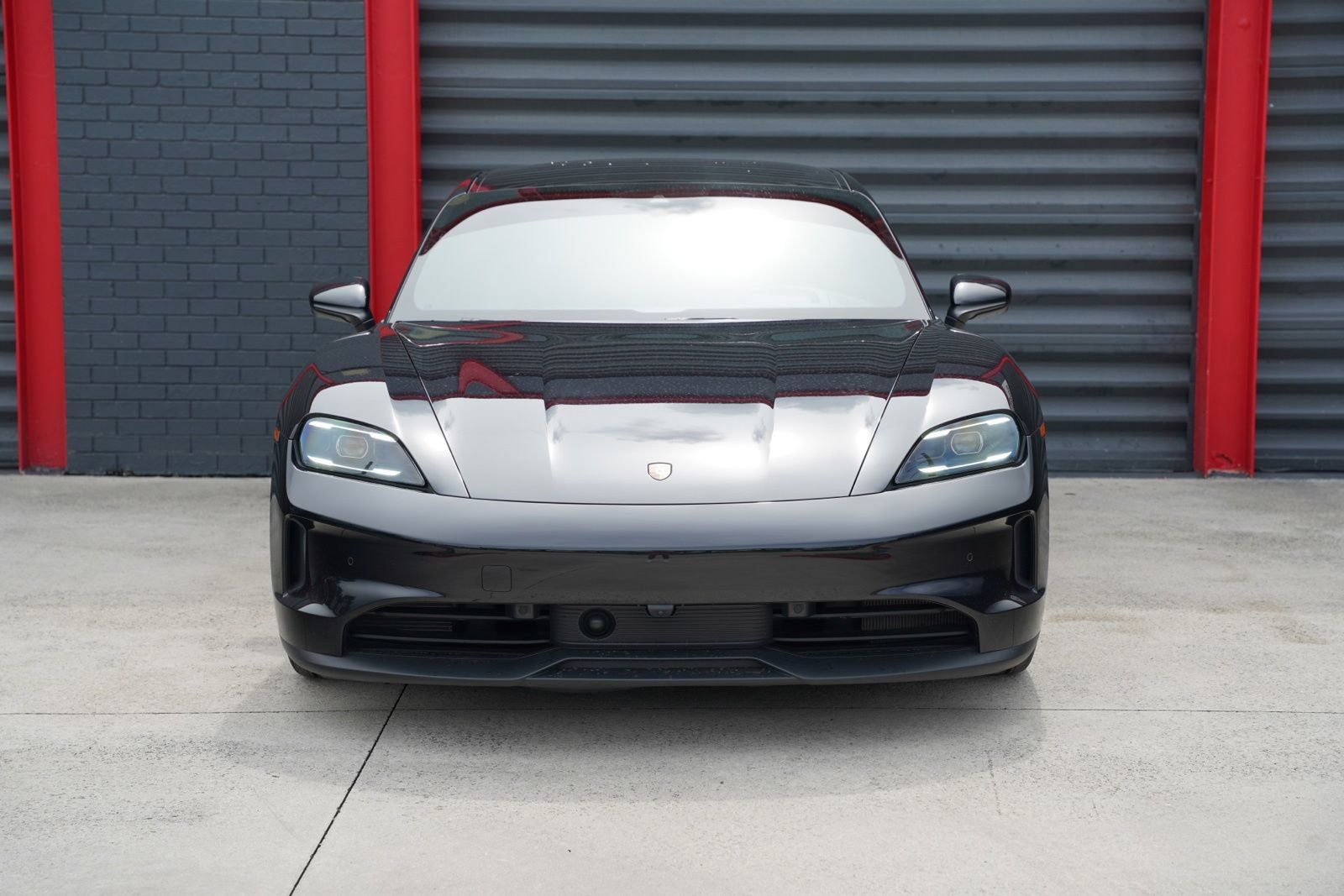 Used 2025 Porsche Taycan RWD image 2