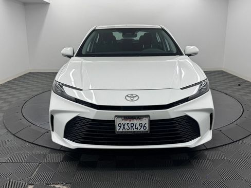 Used 2026 Toyota Camry LE w/ Convenience Package FWD image 3