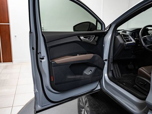 Used 2023 Audi Q4 e-tron Premium Plus w/ Premium Plus RWD image 28