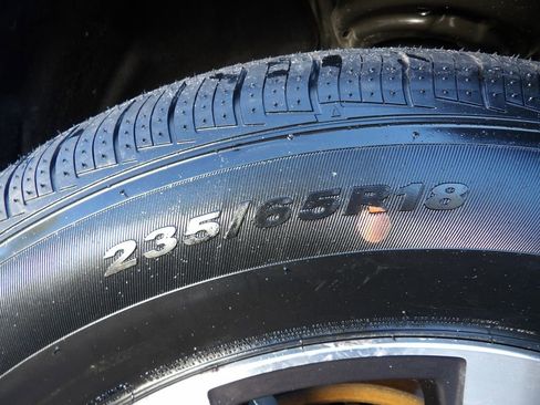 Used 2022 Toyota Highlander XLE image 29