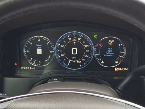 Used 2015 Cadillac Escalade Luxury AWD/4WD image 16