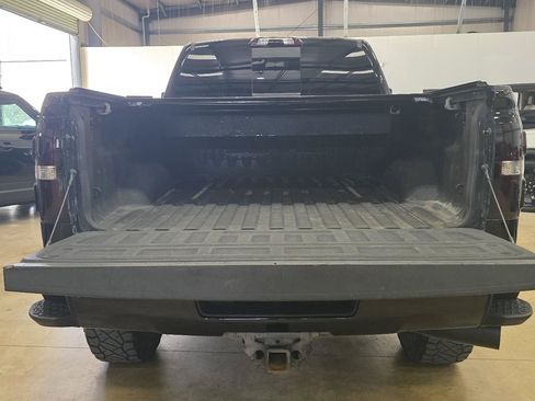 Used 2018 GMC Sierra 2500 Denali w/ Duramax Plus Package AWD/4WD image 6