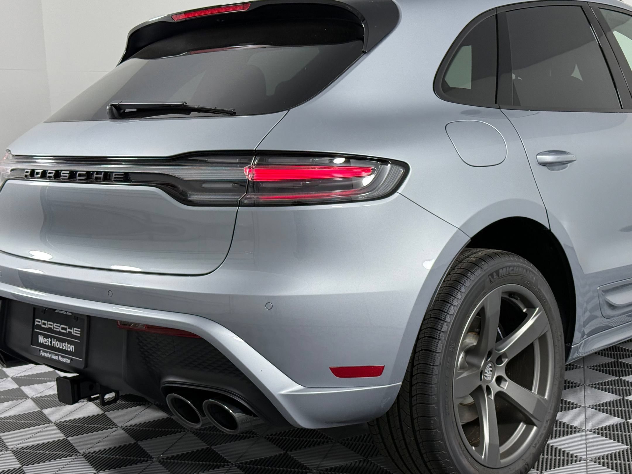 Certified 2026 Porsche Macan AWD/4WD image 26