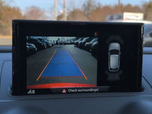 Used 2017 Audi A3 e-tron Premium Plus w/ Technology Package image 32